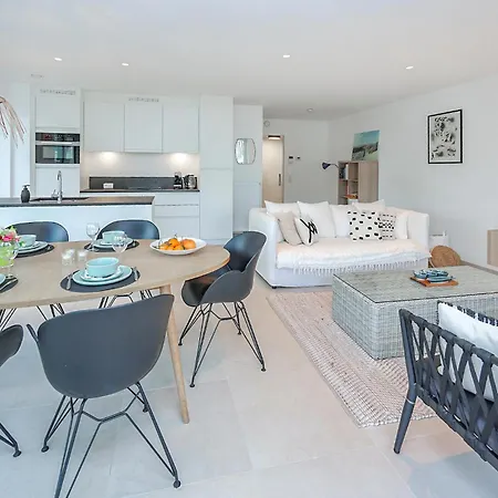 2 Bedroom Gorgeous In